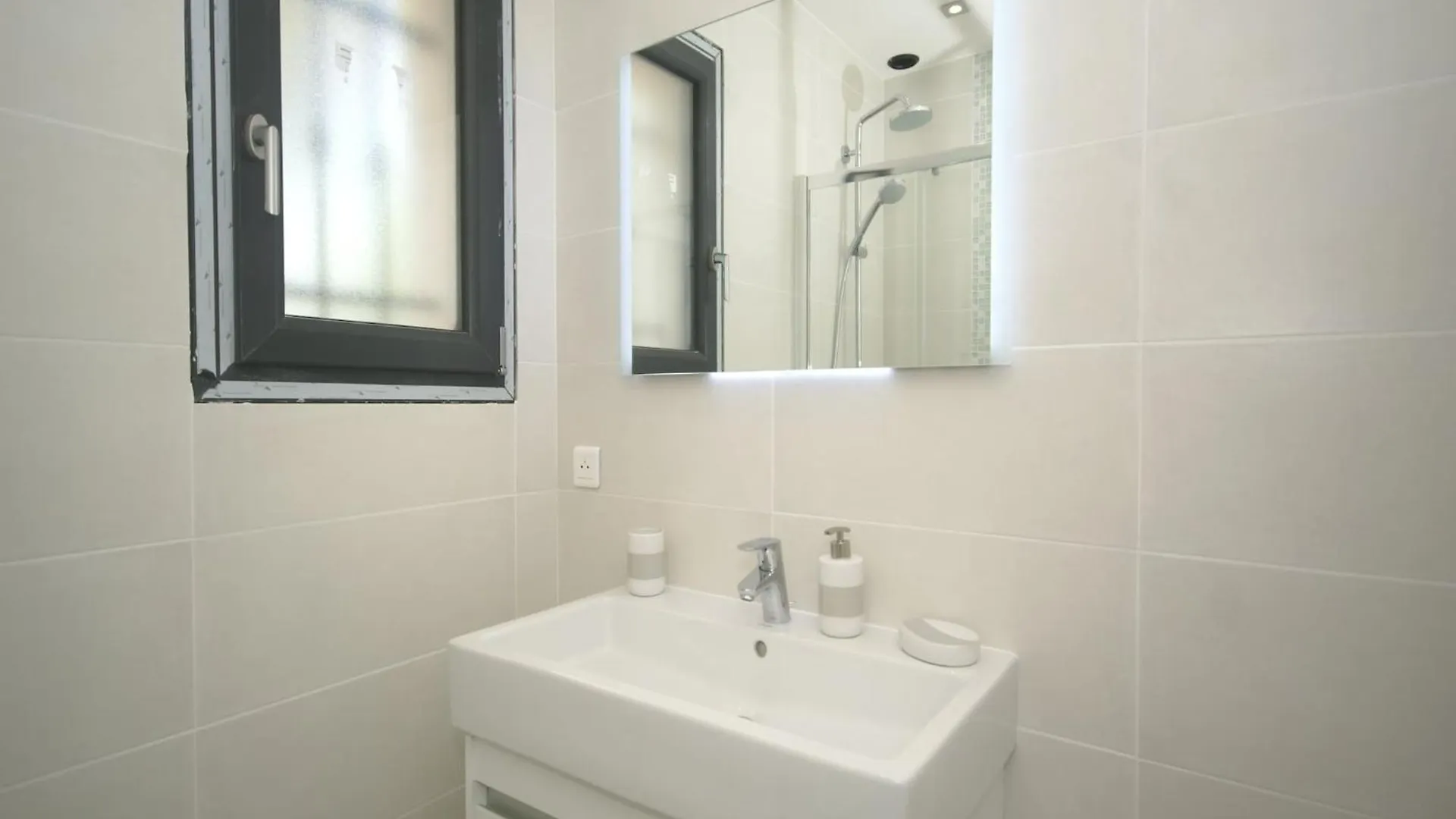 State Of The Art Fixtures Villa In Vidauban With Pool