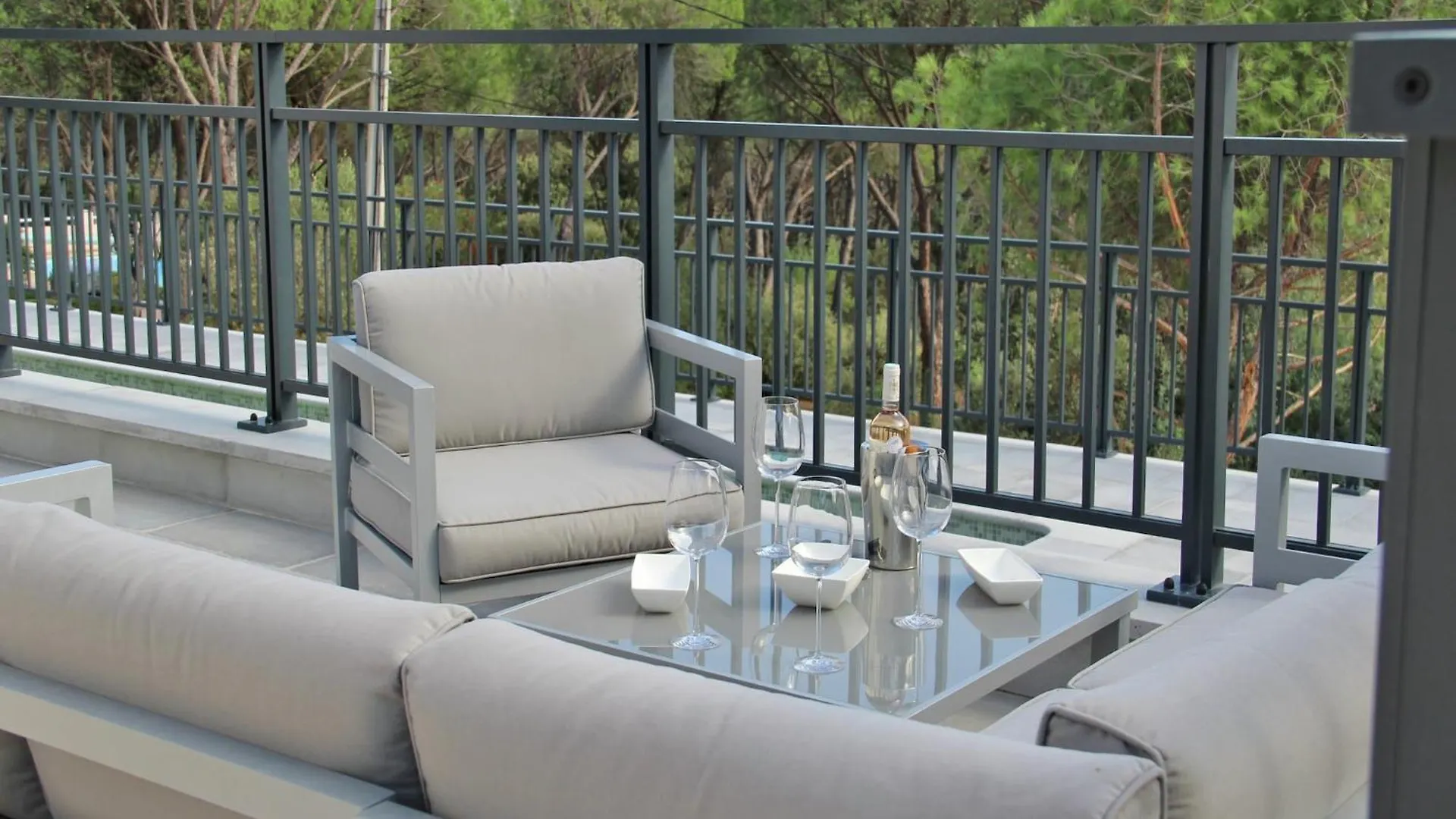 State Of The Art Fixtures Villa In Vidauban With Pool